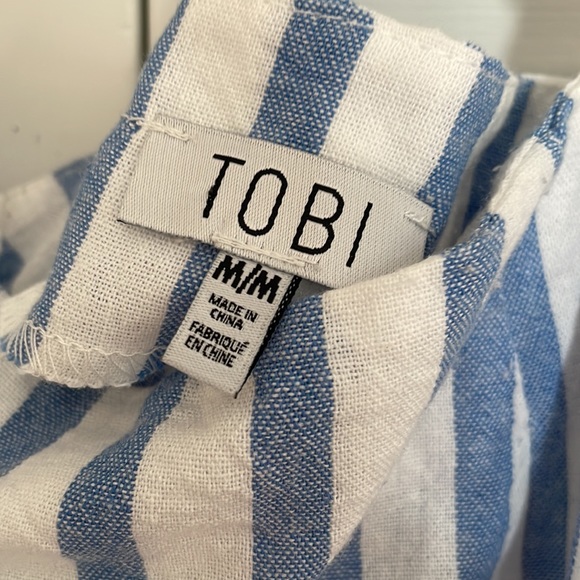 Woman’s off shoulder striped Tobi top - Picture 4 of 7